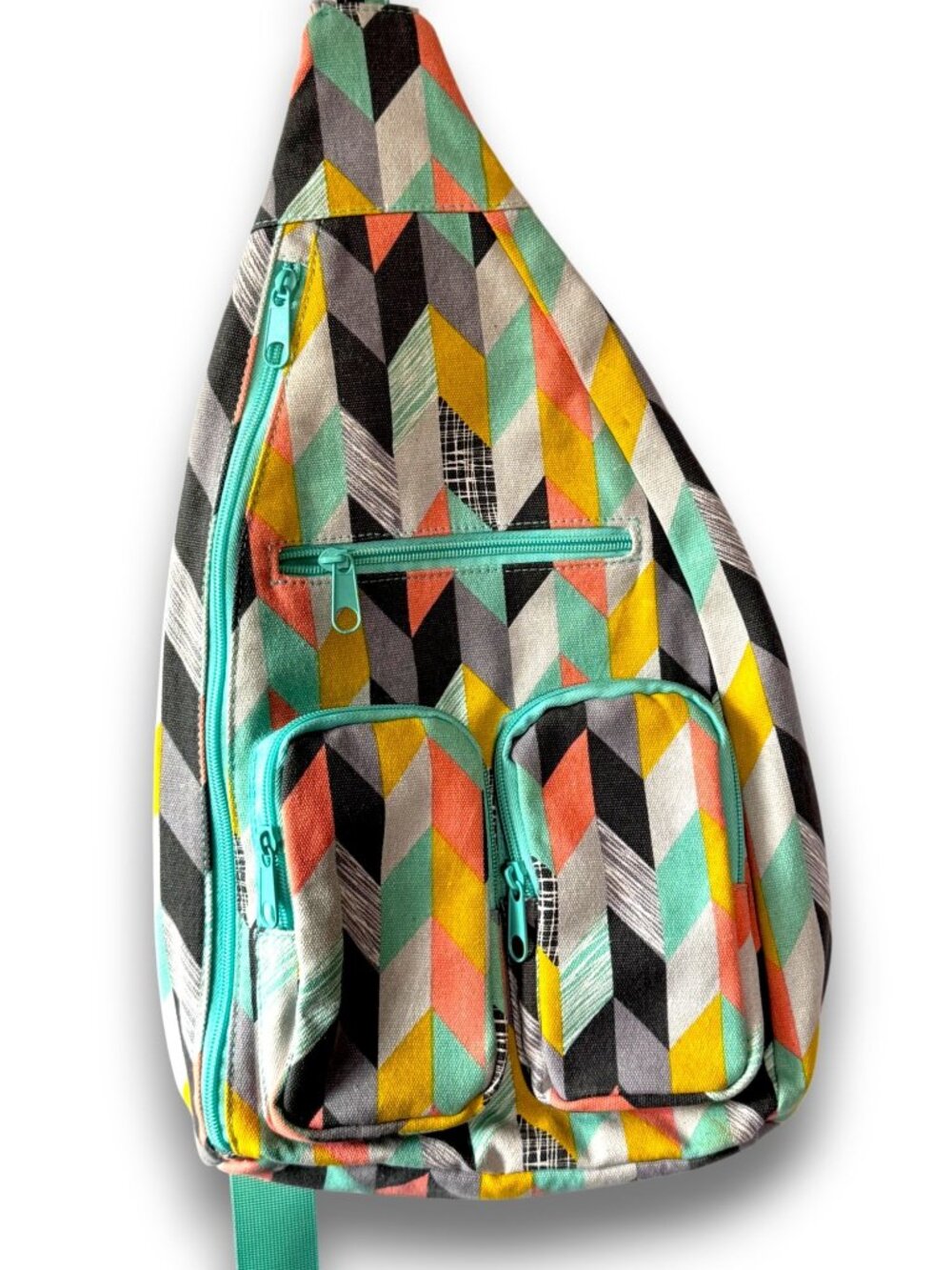Multicolor Geometric Sling Backpack With Adjustable Strap Zip Pockets